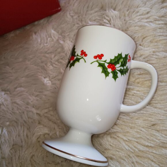 It's Right Around The Corner! Holly Motif Porcelain Pedestal Mugs - Picture 2 of 3